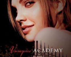 Review: Vampire Academy by Richelle Mead
