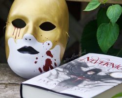Tutorial & Giveaway: How to Make a Nevernight Inspired Mask